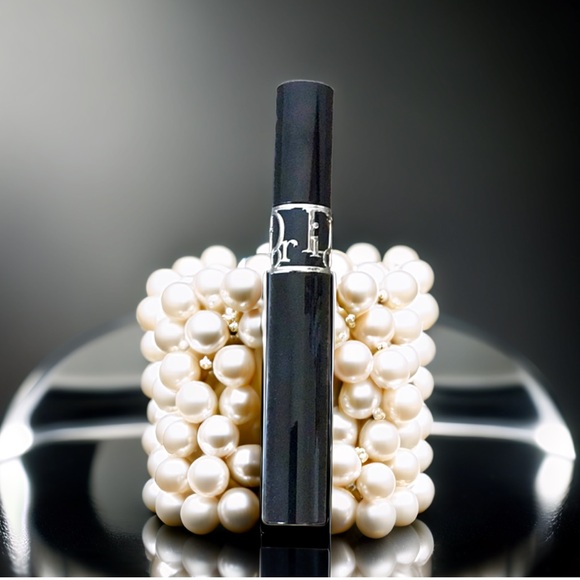 ✨ NEW Diorshow Mascara in 090 Black - Picture 2 of 7